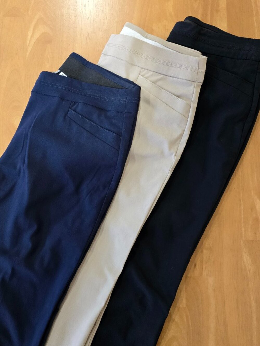 Kim Rogers Petite Lot of 3 Millennium Pull-On Cropped Pants Navy Black Sand 10P